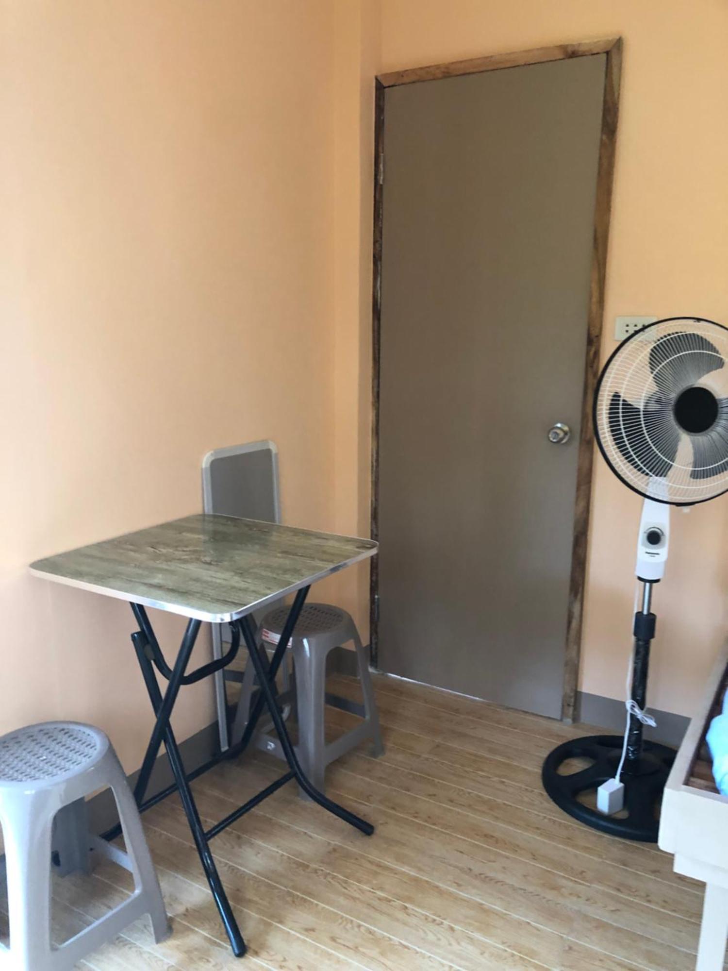 Fely'S Homestay Batuan Экстерьер фото